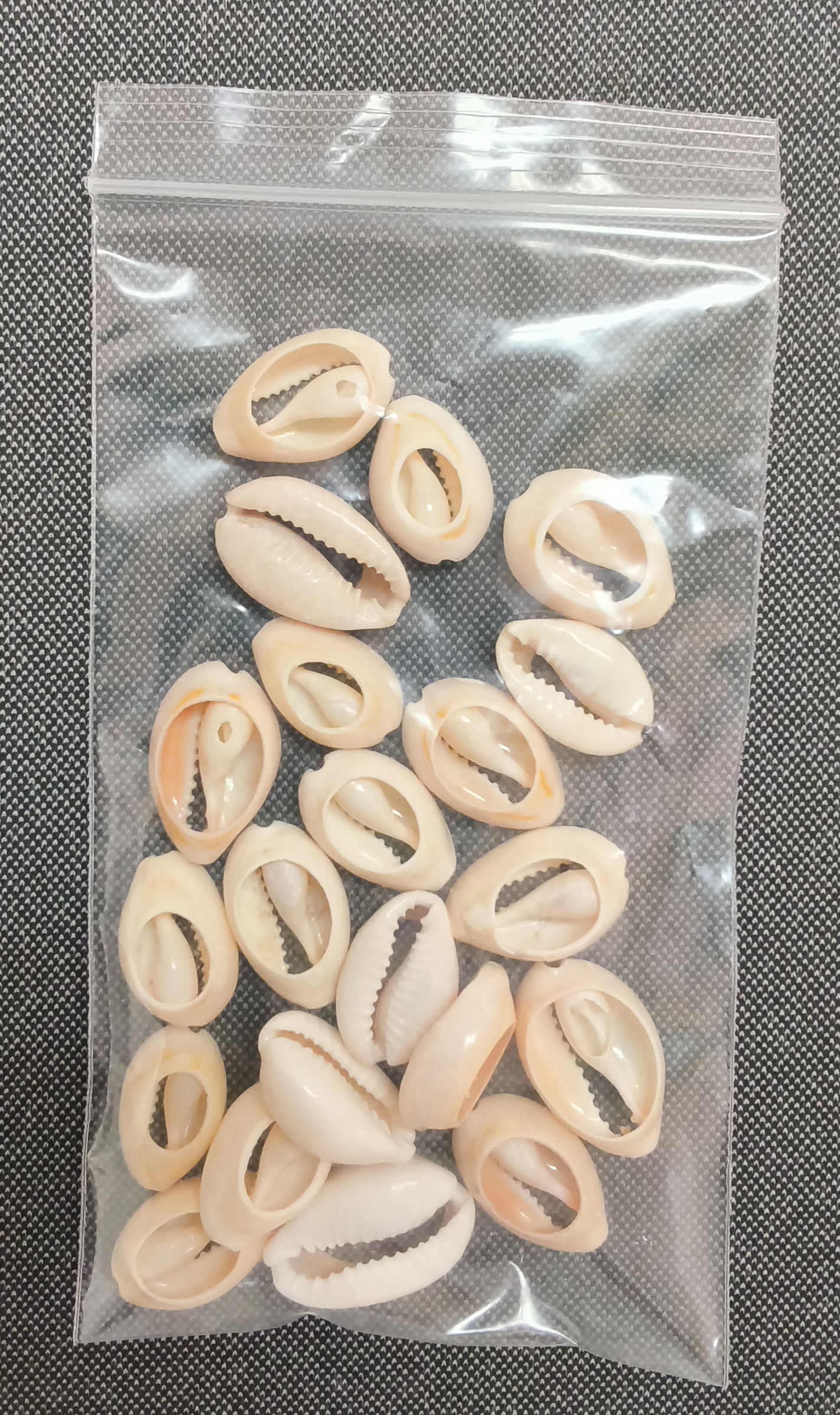 Manos de caracoles abiertos